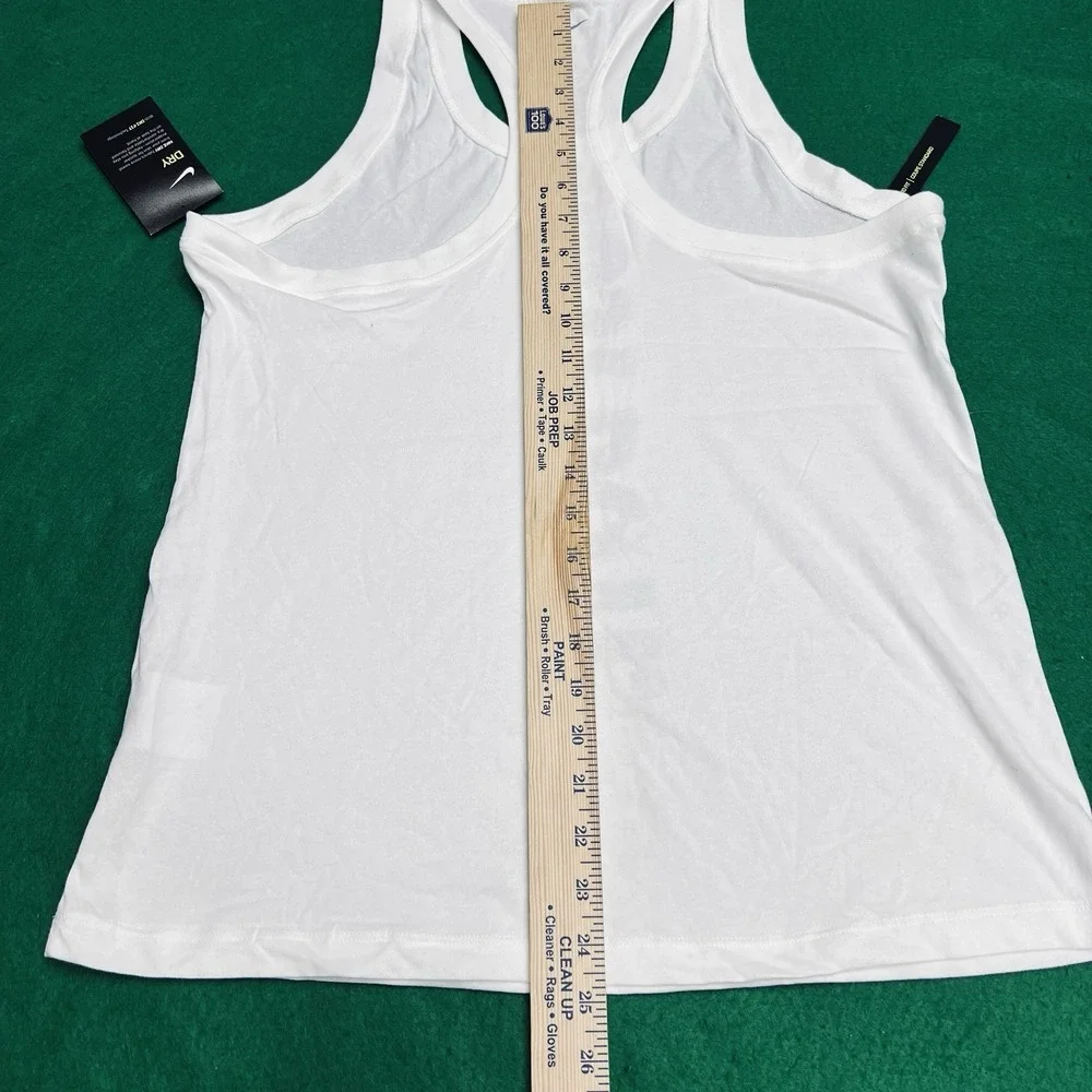 Nike DRI-FIT Women's Size Medium Just Do It Training Tank Top CT7346-569 White